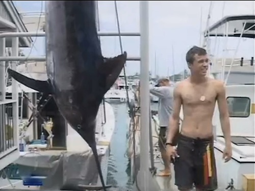2013-0530 Teen catches huge marlin off of Oahu